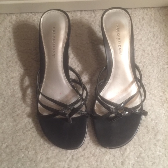 Super cute pair of black heels - Picture 2 of 4